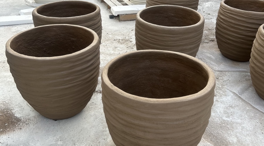 飾紀上品GRC廠家：深圳廣場室外帶肌理GRC花缽造型項目